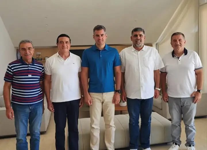 وفد من أعضاء اللجنة المحلية في الصليب الأحمر اللبناني - فرع الكورة يزور الجامعة اللبنانية الفرنسية
